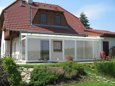Jak se dají dělit zimní zahrady?