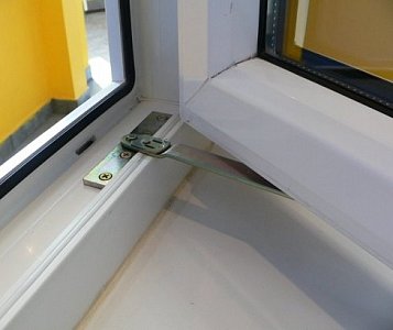 Jak ošetřovat a jak se starat o plastová okna? Jak náročná je jejich údržba?