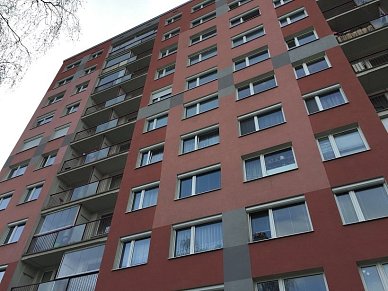 Plastová okna do paneláku – jaká vybrat?