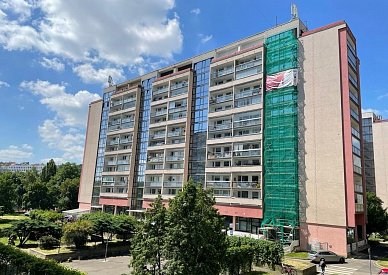 Jak zasklít balkon? A kolik to stojí?